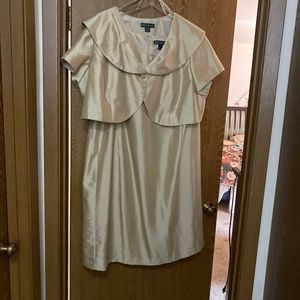 Jessica Howard Gold Dress withJacket (24w)